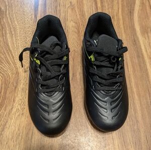 Kids DSG Soccer Cleats